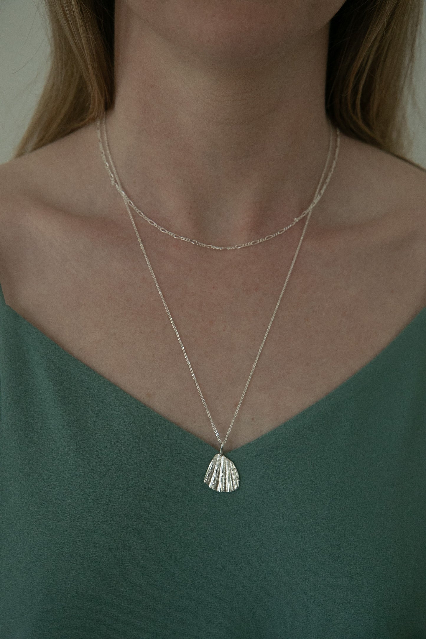 Scallop Shell Segment Necklace