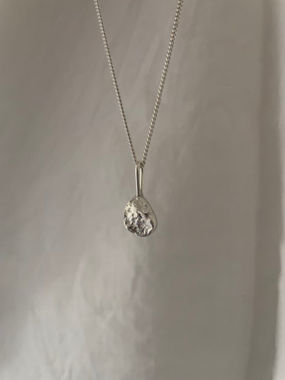 Oyster Drop Necklace - silver