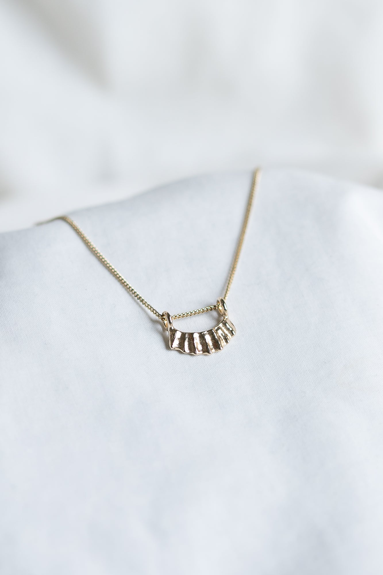 Rays at Dawn Necklace - gold