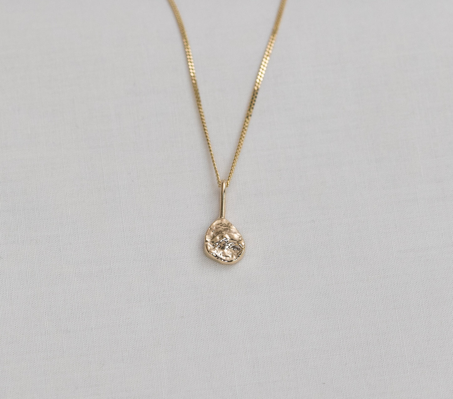 Oyster Drop Necklace - gold