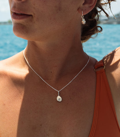 Oyster Drop Necklace - silver