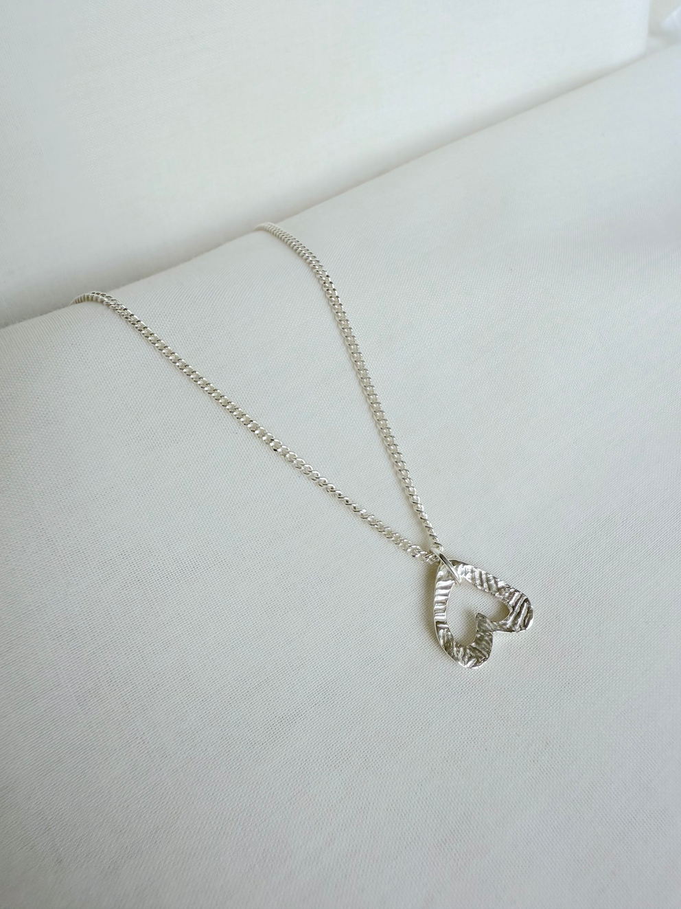 Shell Lines Heart (Bracelet or Necklace)